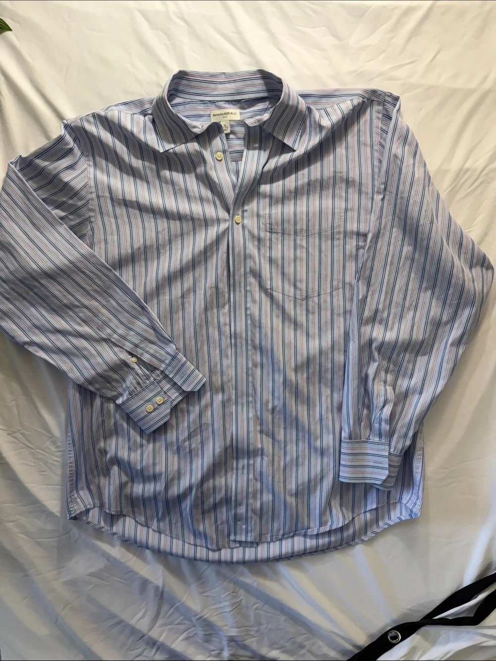 Banana Republic classic button